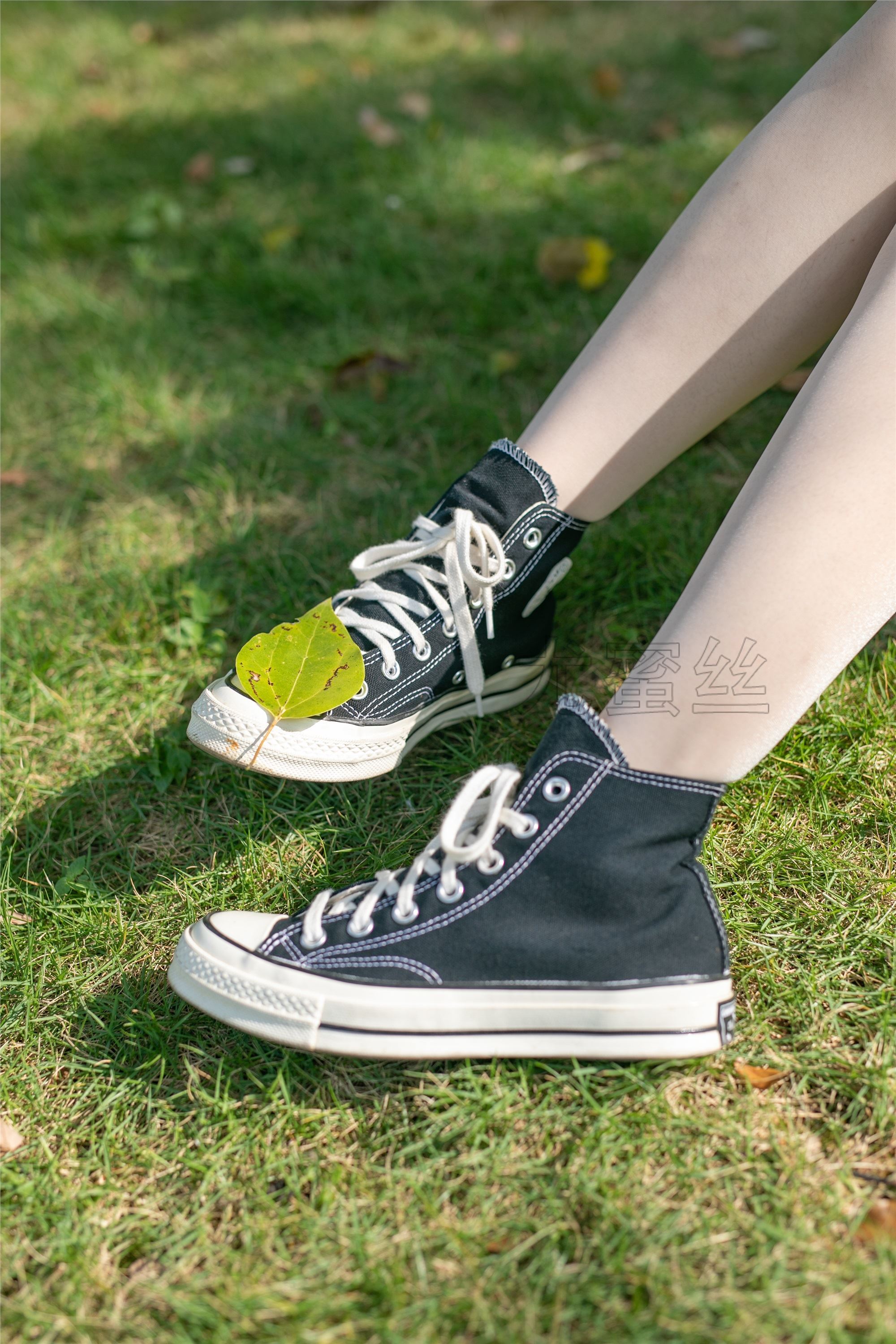 尤蜜丝 穿搭写真 NO.035